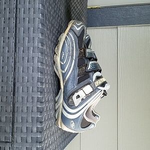 Specialized Mountain bike riding shoes